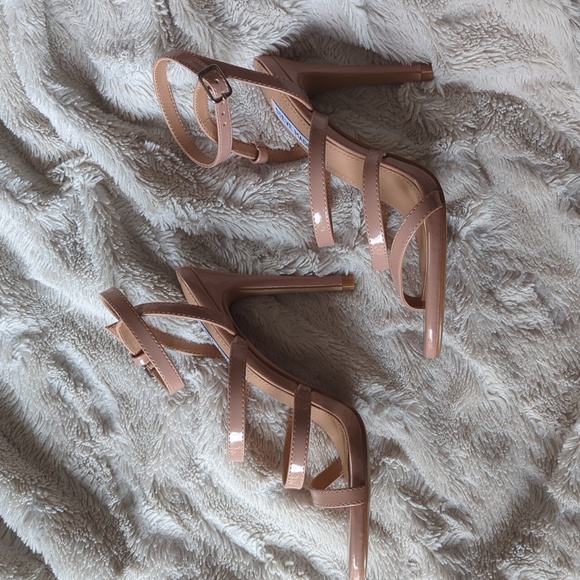 Steve Madden blush pink ankle strap Heels - Picture 6 of 8